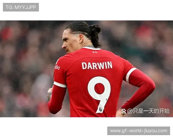 利物浦断球发起快攻，努涅斯抽射挂远角