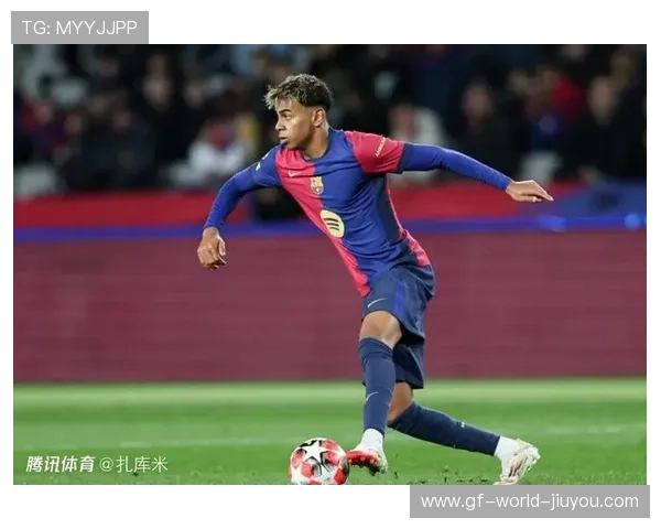 巴萨持续压制马竞，亚马尔低平球传中引发混战